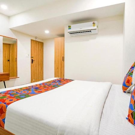 Hotel Tulip Light มถุรา ภายนอก รูปภาพ